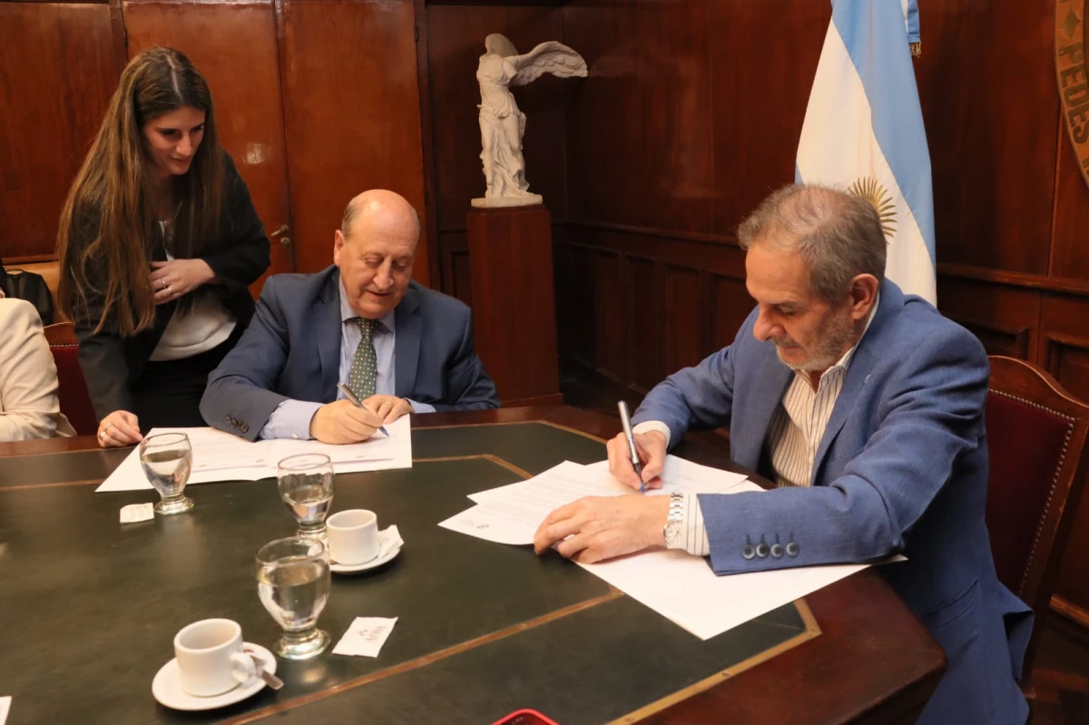 La Facultad de Derecho de la UNT amplía oportunidades de formación práctica para sus estudiantes