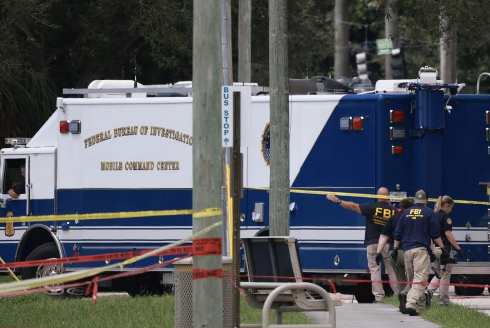 TENSIÓN. Luego de los hechos en el campo de golf, cuerpos especiales iniciaron investigaciones; mientras, Trump culpa a los demócratas por lo sucedido. 