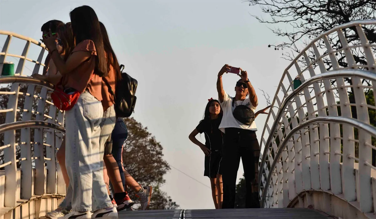 CUIDADO CON EL SOL. Las tucumanas y tucumanos deberán tomar los recaudos necesarios ante las altas temperaturas anunciadas para los próximos dos días. 