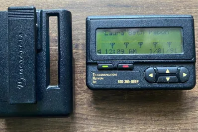 ¿Qué son los beepers, los dispositivos que explotaron en el ataque terrorista del grupo Hezbollah?