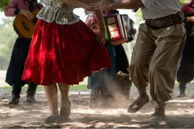Efemérides del 19 de septiembre: por qué se celebra hoy el Día del Chamamé y el Día del Preceptor