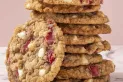 Galletas de frutillas con sólo tres ingredientes: una receta sin manteca, azúcar ni harinas