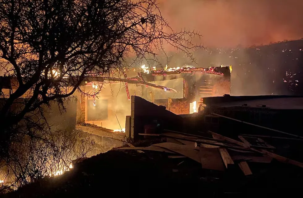 Decenas de personas ya tuvieron que ser evacuadas en Capilla del Monte.