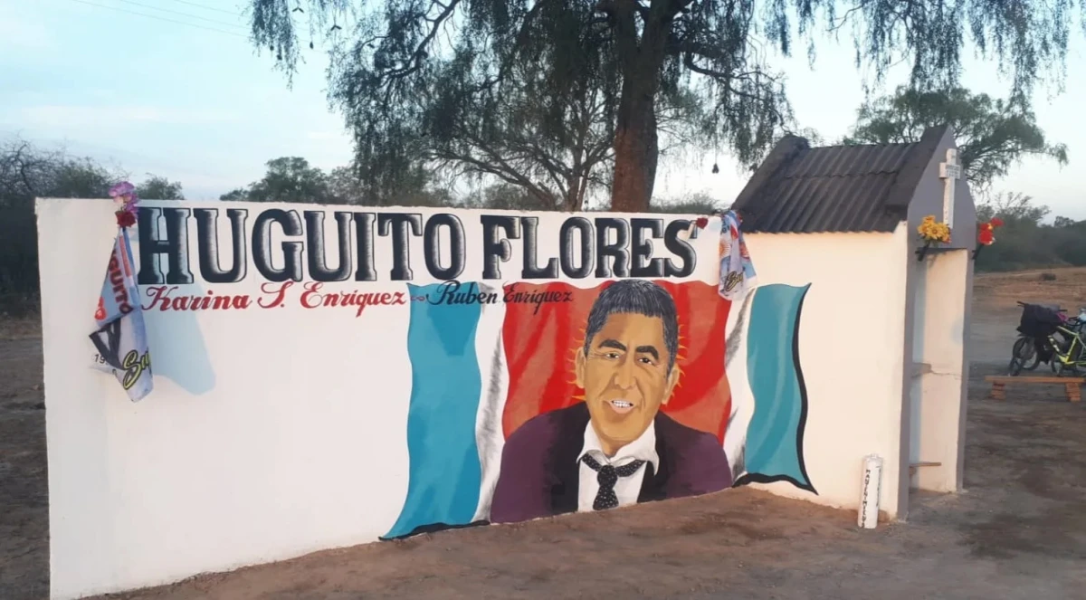 El santuario en homenaje a Huguito Flores.