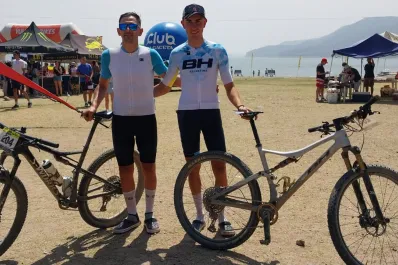 Ni los rivales, ni los desperfectos mecánicos les impidieron ganar