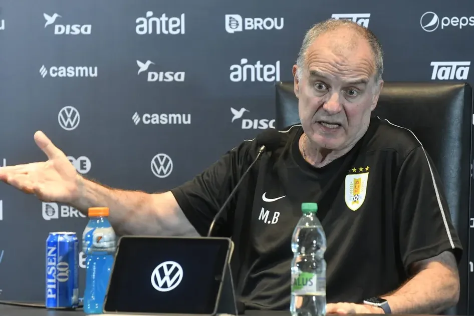 Bielsa comparó a la Selección uruguaya con la argentina: “No estamos a ese nivel”