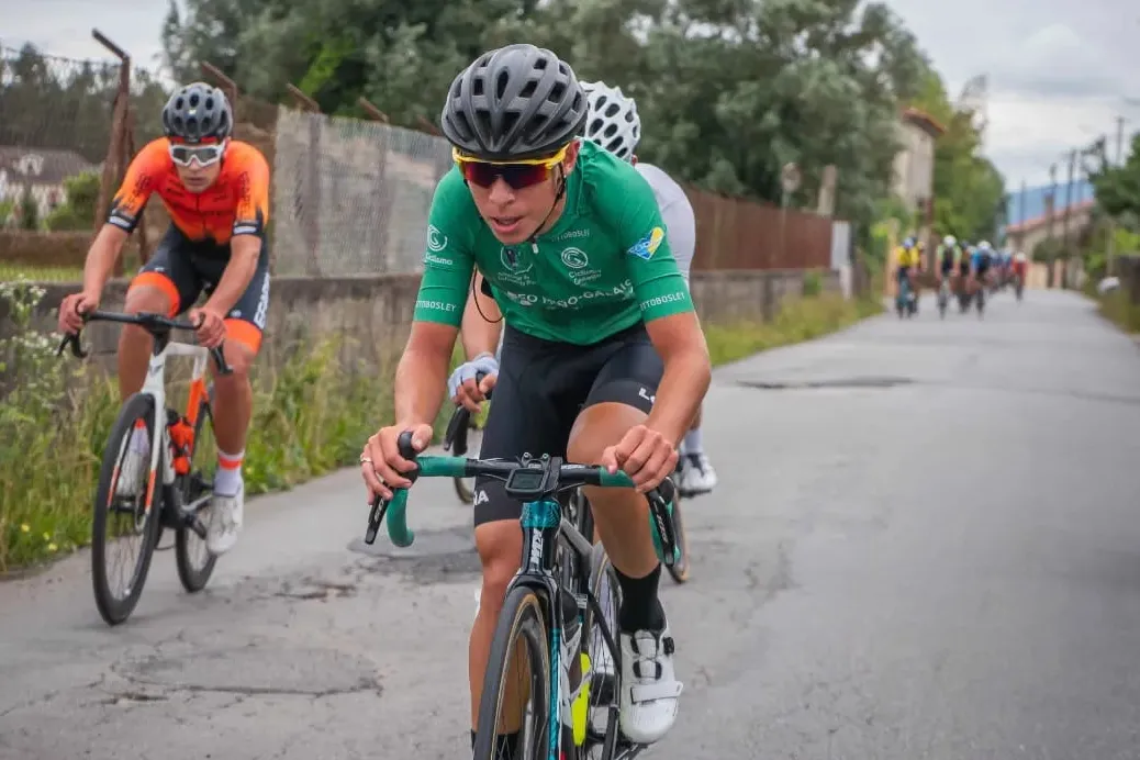 Es monterizo, compitió en Europa los últimos meses y correrá el Mundial junior de ciclismo representando a Argentina