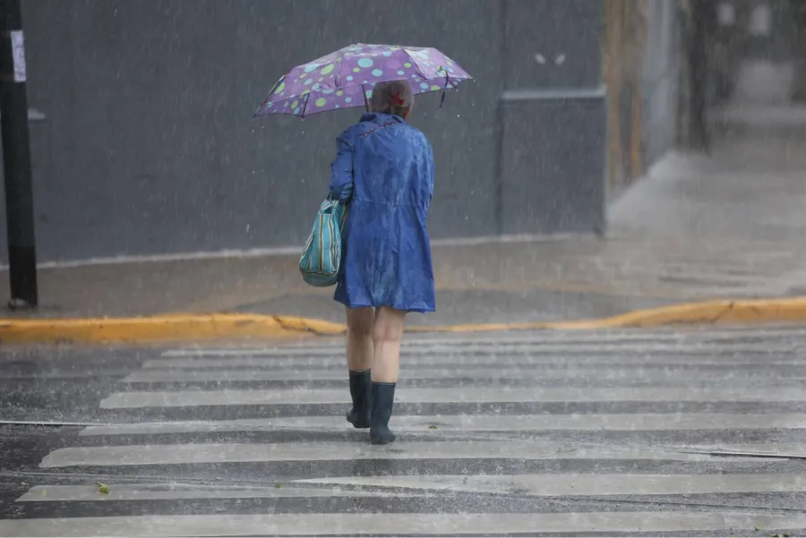 Rige una alerta amarilla por tormentas severas en algunas zonas del país