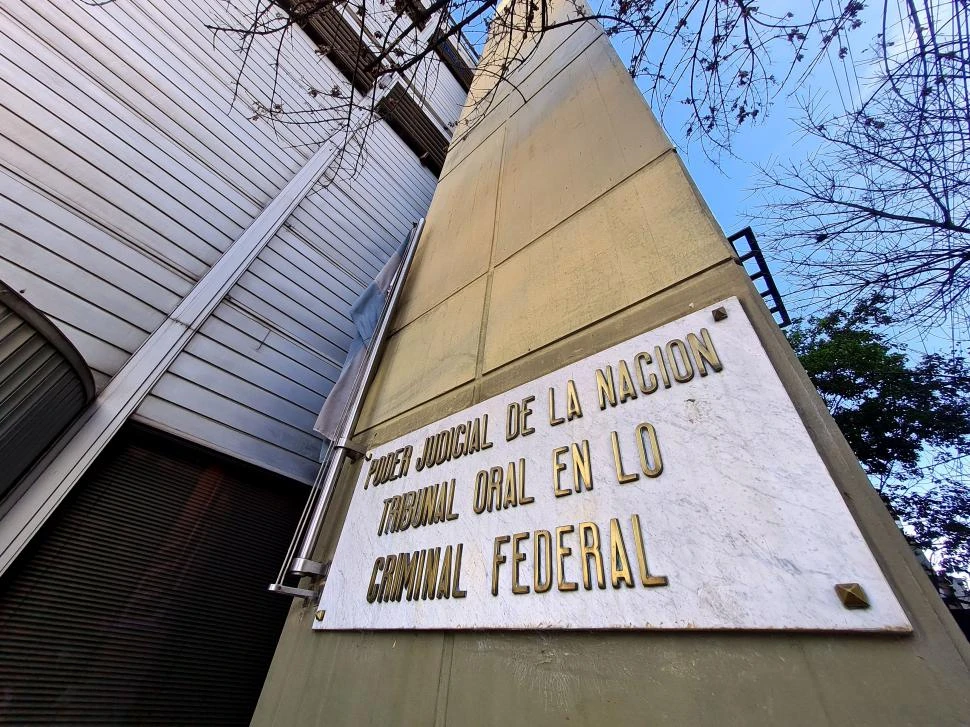 Fuerte debate en la audiencia por los fondos mineros