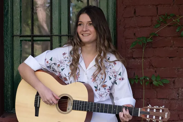 Sopla un viento de canciones que renueva el folclore