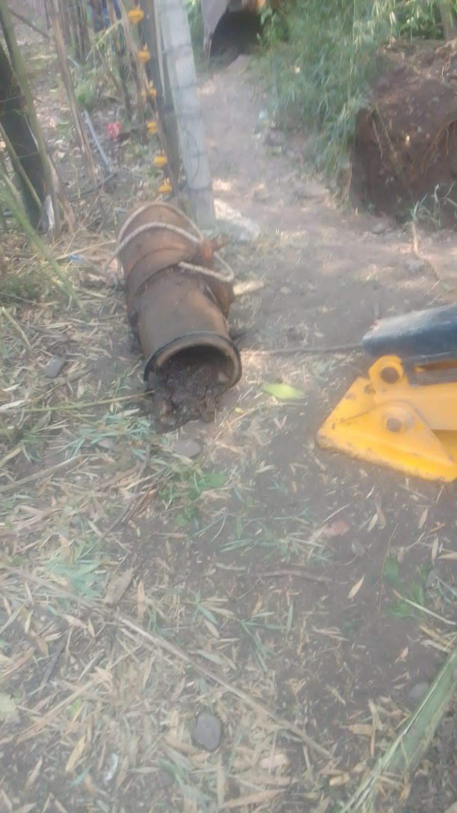 PRUEBA. Uno de los caños que eran utilizados para llevar agua.