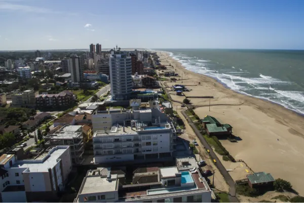 Vacaciones 2025: ¿cuánto costará alquilar una casa para cuatro personas en Villa Gesell?