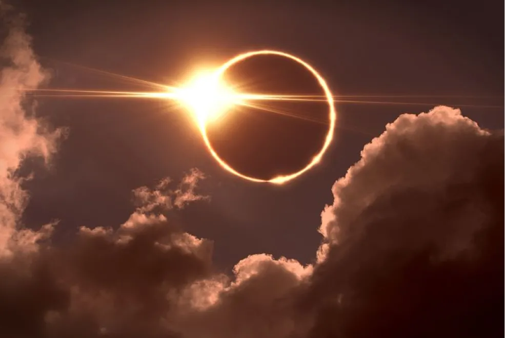 Un anillo brillante se dejará ver en el cielo durante el eclipse.