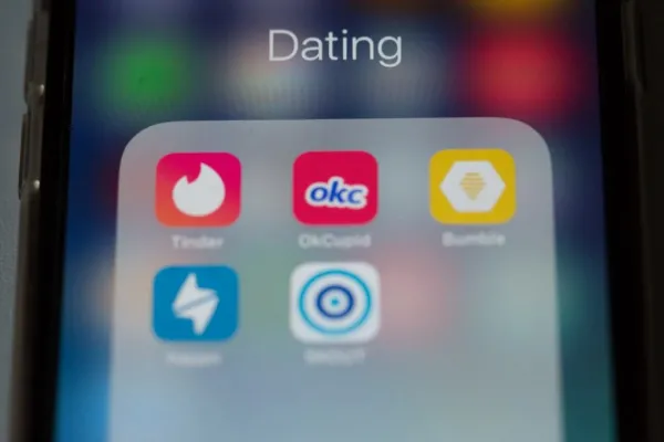 Australia impondrá códigos de conducta en apps de citas por las alarmantes estadísticas de violencia sexual
