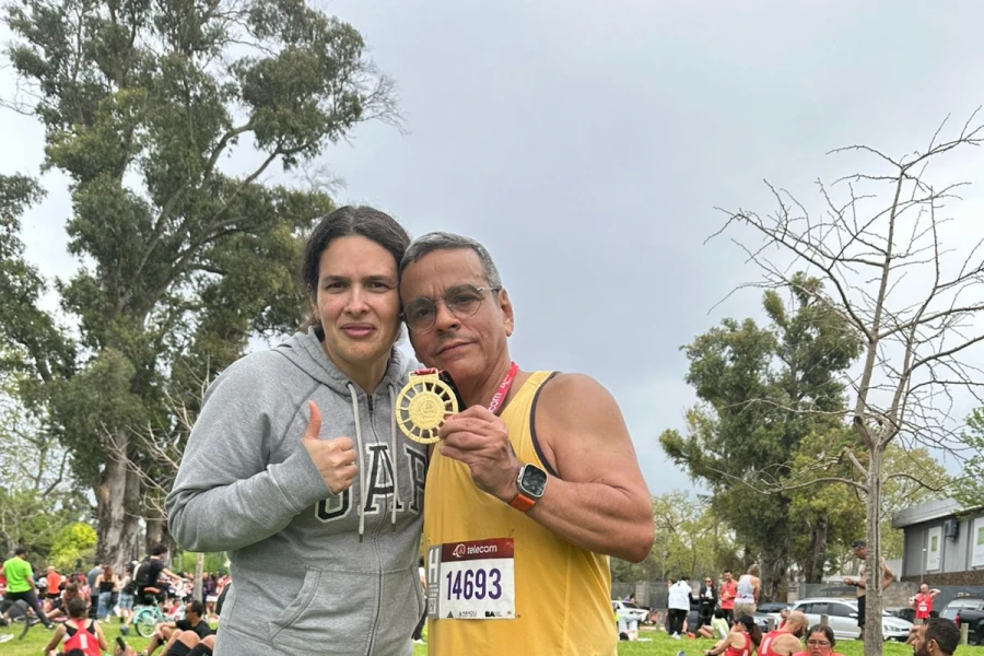 Una pareja de atletas brasileños, radicada en Santiago del Estero, celebrará las bodas de plata en los 21K LA GACETA