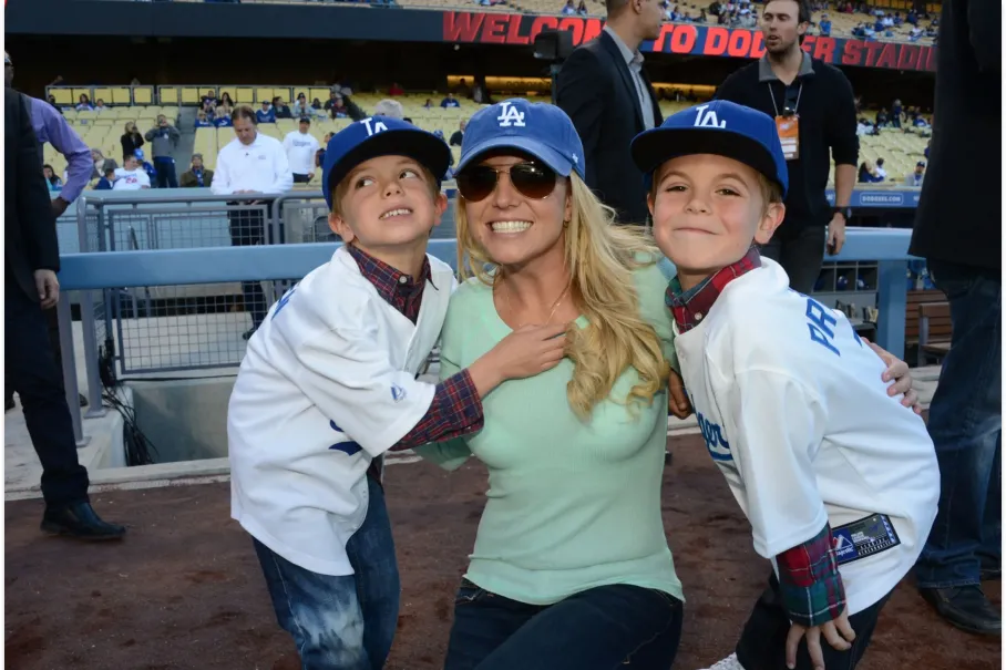 Britney Spears junto a sus dos hijos