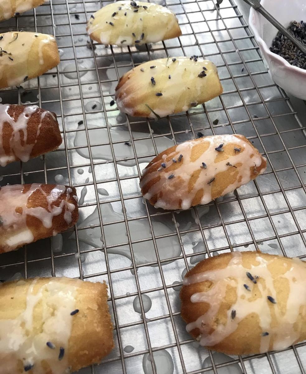 Cómo hacer madeleines de lavanda y naranja