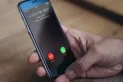Cinco razones por las que los jóvenes no contestan el teléfono, según la psicología