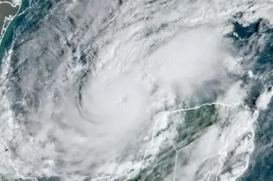 Florida se prepara para la inminente llegada del huracán Milton