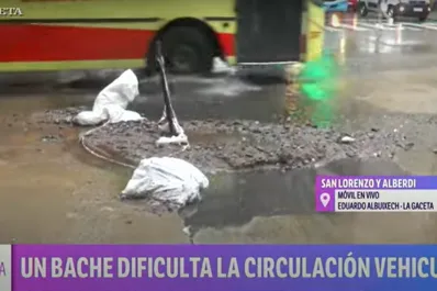 Lluvias en Tucumán: enormes baches dificultan la circulación en algunas calles de la Capital