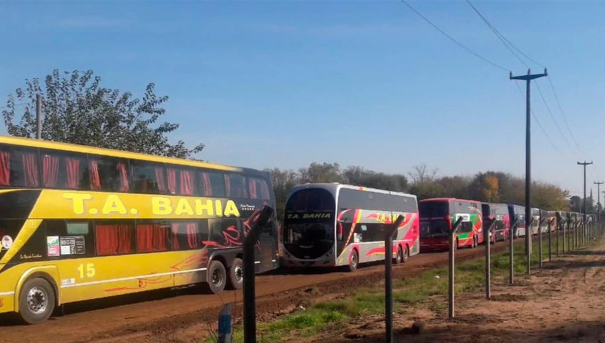 TODO EN MARCHA. Desde la comisión directiva firmaron un acuerdo para el viaje seguro de los hinchas de San Martín de Tucumán.