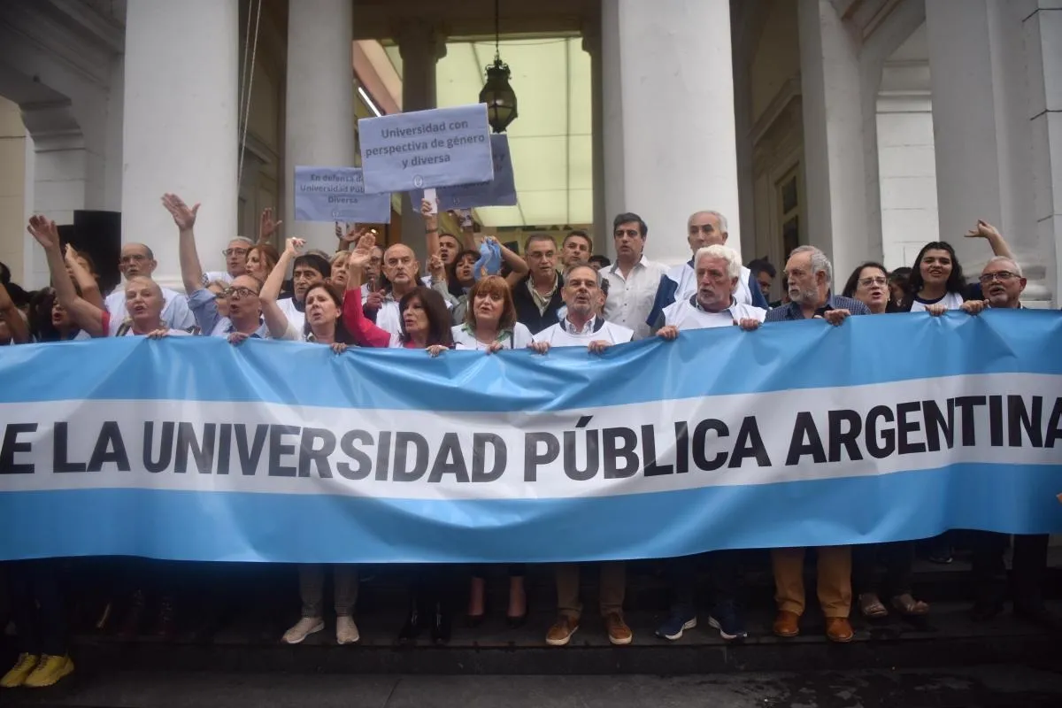 Después de la votación en Diputados, los gremios docentes anunciaron un paro este jueves en las universidades nacionales