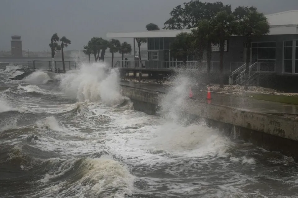 Huracán Milton: ya hay 100.000 refugiados en centros de evacuación en Florida