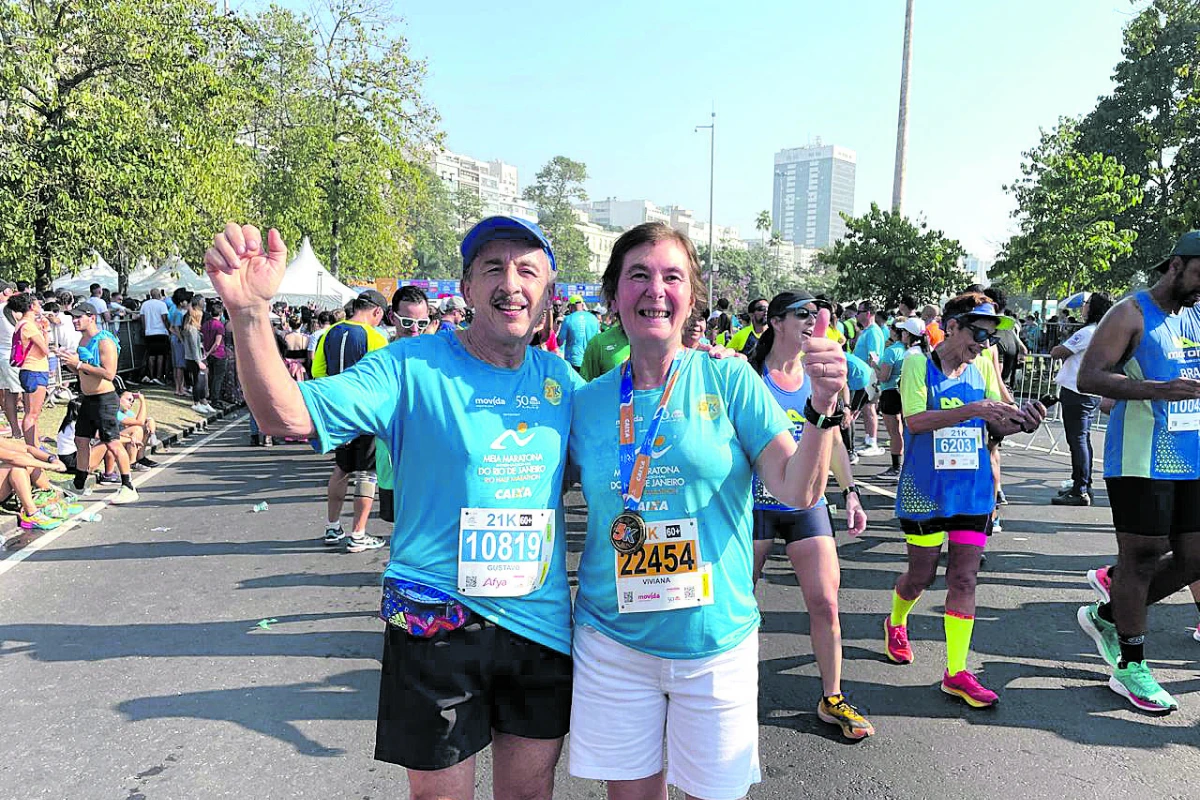 PAREJA FELIZ. Gustavo y Viviana desde hace un tiempo recorren el país (y el mundo) participando en diferentes carreras.