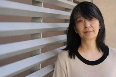 La academia sueca le otorgó el Nobel de Literatura a la autora surcoreana Han Kang