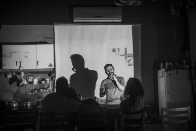 Reestrena Que pase algo... (título en proceso), dirigida por Sergio Negro Prina