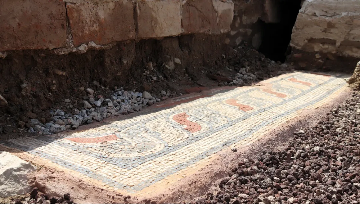 Encontraron la tumba de un gladiador romano de unos 1800 años. 