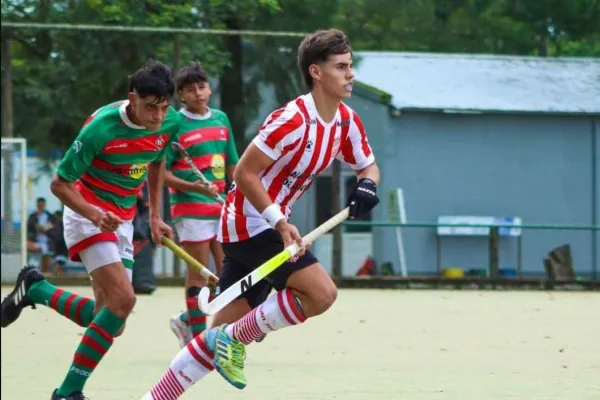 Proviene de una familia de jugadores de hockey, su hermano fue campeón del mundo, y disputará el Argentino de Selecciones Sub-19 con Tucumán