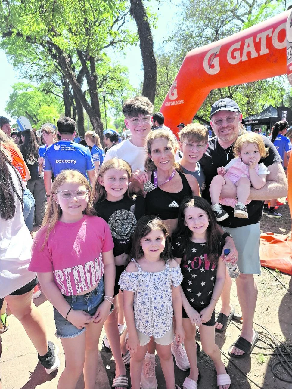 HINCHADA. La familia de Mariela Farber la alentó a puro grito.