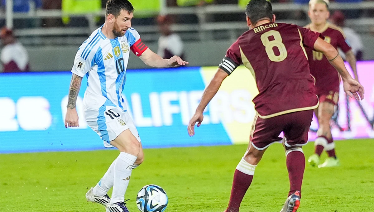 LÍDER. De la mano de Messi, Argentina buscará mantenerse en el primer puesto de las eliminatorias sudamericanas cuando reciba a Bolivia.