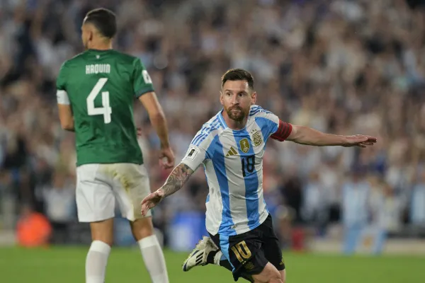 Argentina con goles de Messi, Lautaro, Julián y Almada le da una paliza por 6-0 a Bolivia