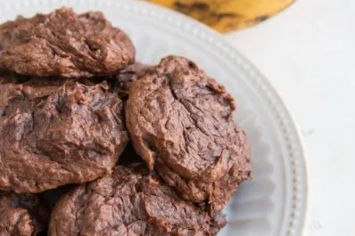 En pocos pasos prepará estos bocaditos saludables de banana y chocolate: sin harinas y bajos en azúcar