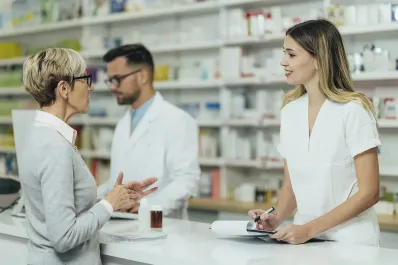 Almacenes y farmacias, los sectores más golpeados por la caída del consumo en agosto