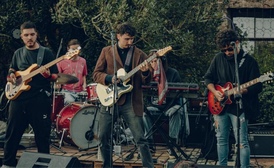 GRANDES ARTISTAS. El Chango y las Flores estará presente en el festival de Yerba Buena. / LA CUPULA PRODUCCIONES.