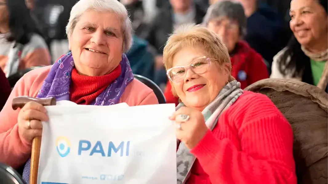 PAMI incorporó nuevos beneficios online para acercar herramientas a sus beneficiarios