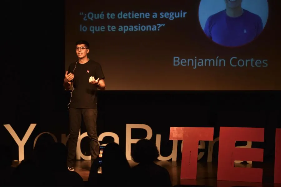 TEDX YERBA BUENA. El tucumano Benjamín Cortes que hoy vive en Canadá, disertó sobre la pasión y el esfuerzo./INES QUINTEROS ORIO, LA GACETA