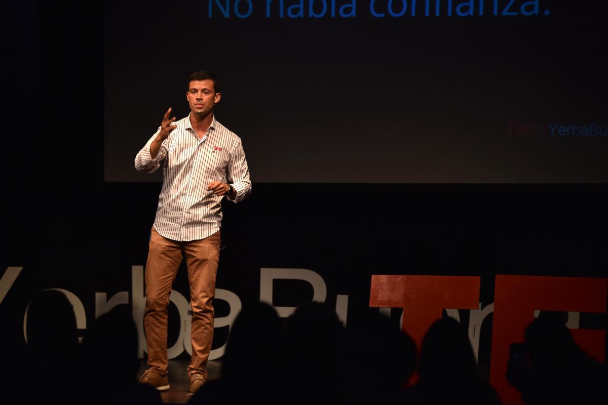 IMPACTO SOCIAL. Roberto contó cómo su proyecto puede unir a la sociedad. / LA GACETA, INÉS QUINTEROS ORIO.