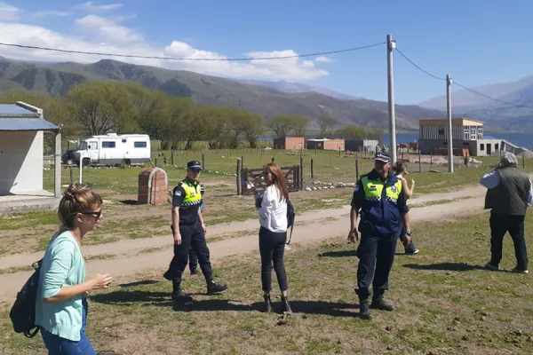 Se construyen barrios privados en tierra fiscal en El Mollar