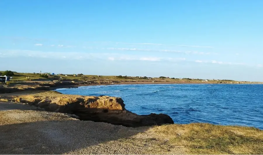 En la Costa Atlántica hay una playa que combina playa con paisaje rural