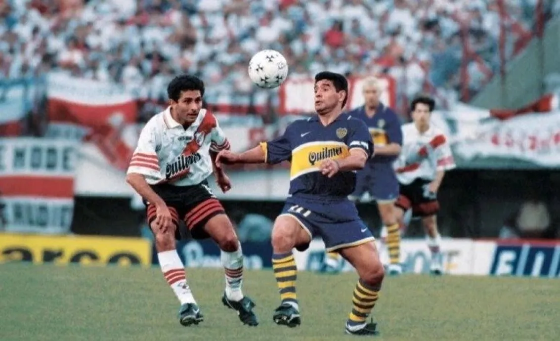 Me van a tener que matar: la arenga de Maradona en su último partido como profesional y frente a River