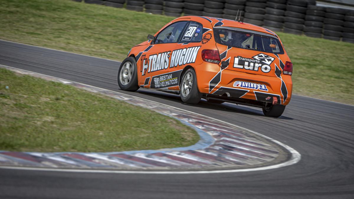 Es piloto tucumano, viaja a Brasil para apoyar a Colapinto y vivir la adrenalina del Gran Premio de Interlagos