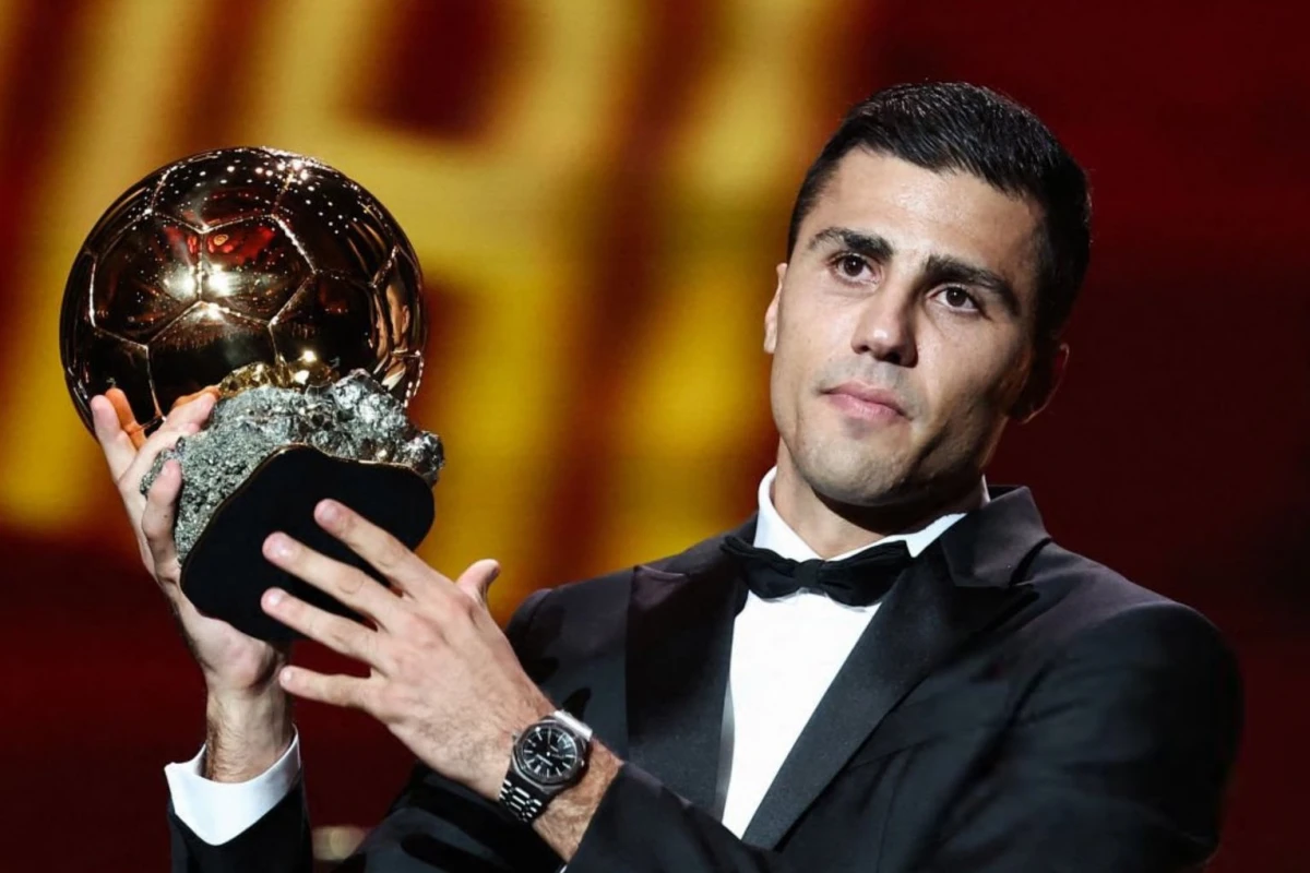 SORPRESA. Luego de una gran temporada, Rodri fue premiado con el Balón de Oro.