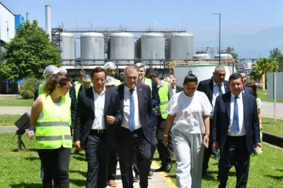 En Tucumán, Jaldo evalúa eliminar los cargos hereditarios en el Estado