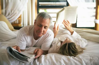 El tiempo ideal que debemos pasar en la cama después de despertarnos según la psicología