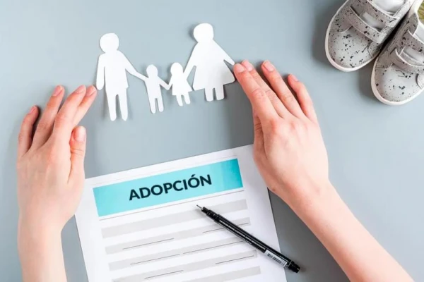 Cada vez menos familias se postulan para adoptar en Tucumán