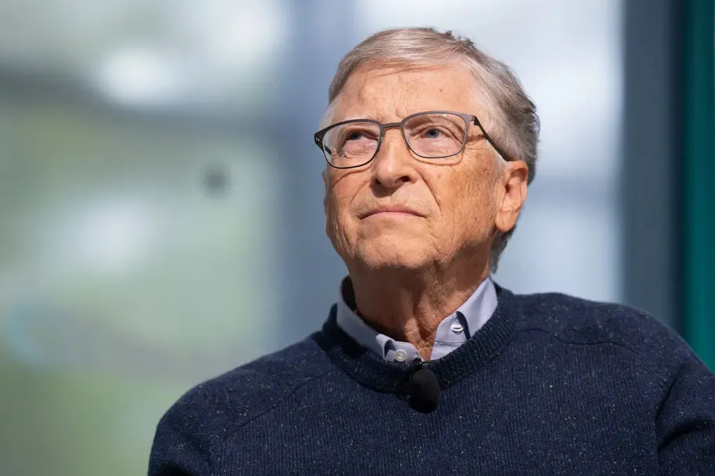 Las tres máximas preocupaciones de Bill Gates sobre el avance de la Inteligencia Artificial